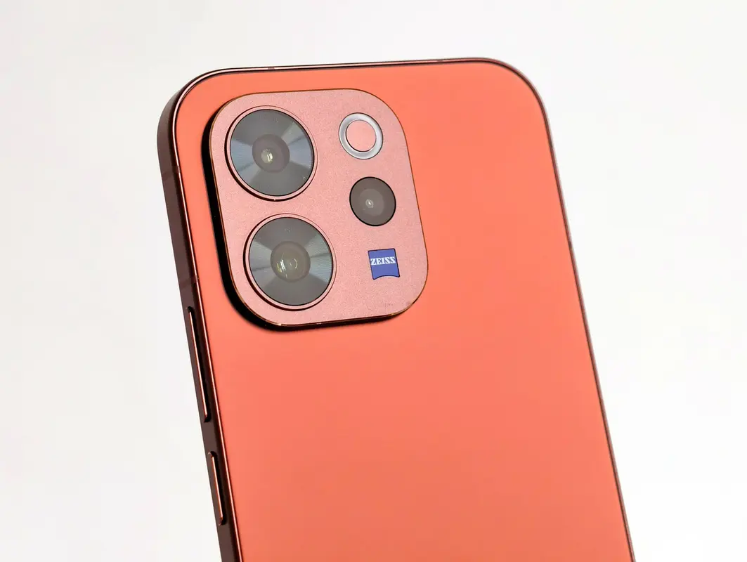 vivo V70 Elite Hands-On