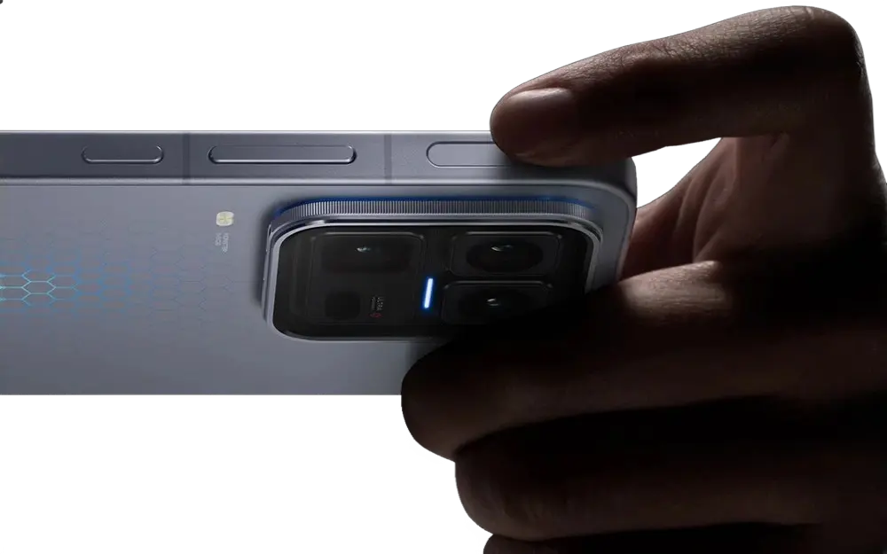 iQOO 15 Ultra Teaser: Active Cooling and Snapdragon Power Revealed