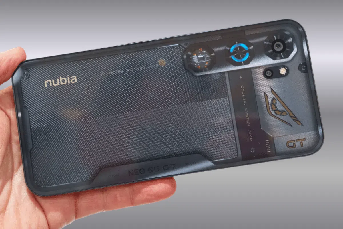 nubia Neo 5 GT Hands-On: Gaming Phone with Fan and RGB at €400