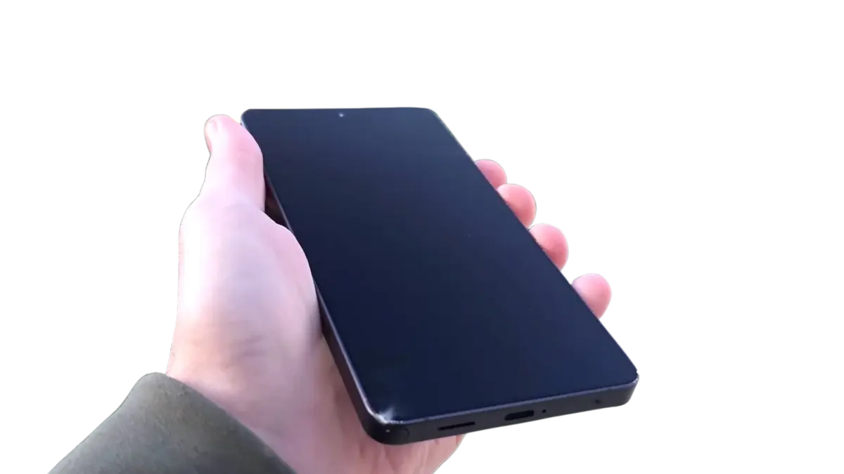 Samsung Galaxy S26 Ultra Drop Test: Aluminum vs Titanium Results